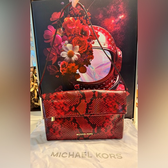 Michael Kors Daria Foldover Python Embossed Clutch - Picture 1 of 15